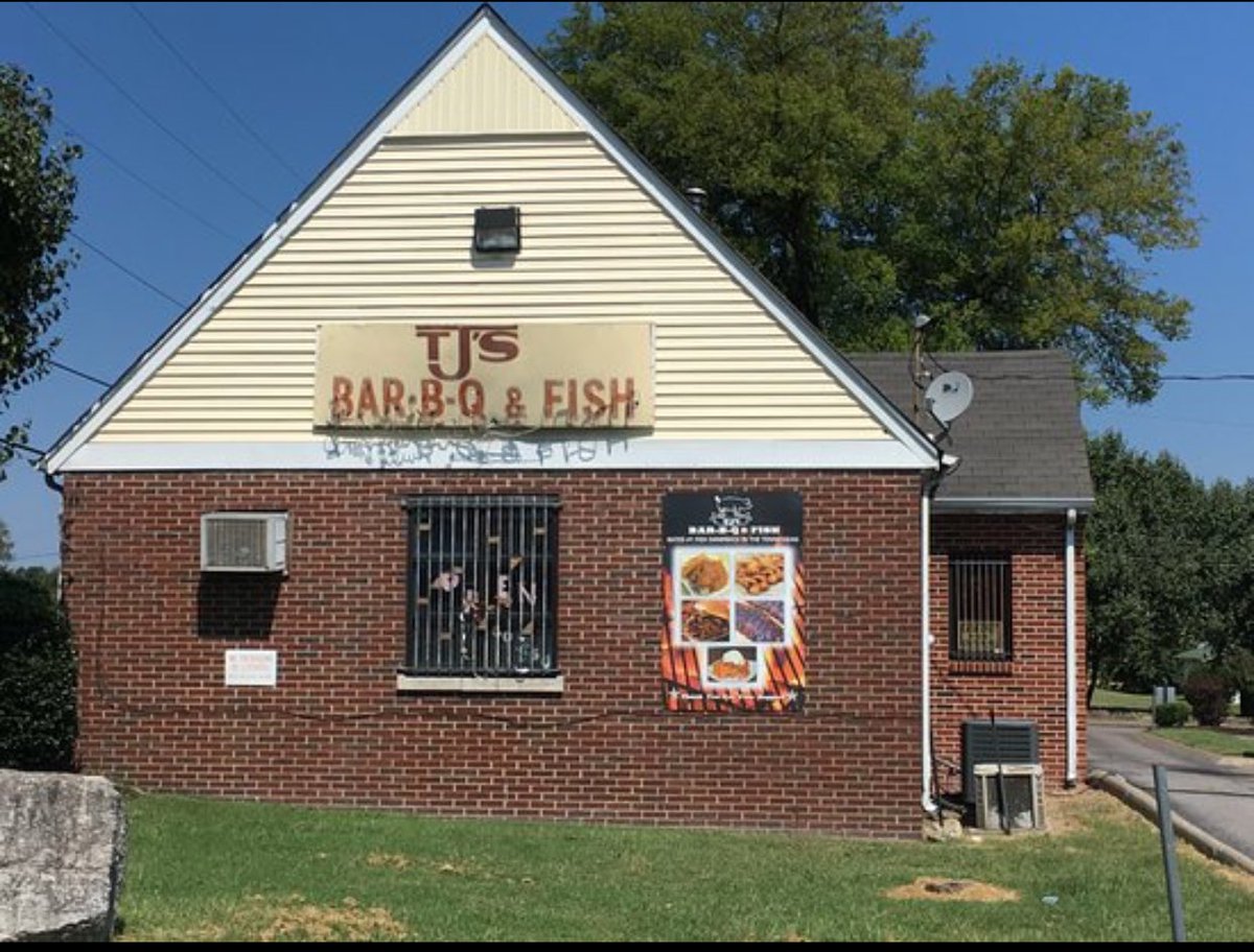 cashville_etc's tweet photo. Who got the best fish sandwhich in the city? https://t.co/b8Tjnru9tu