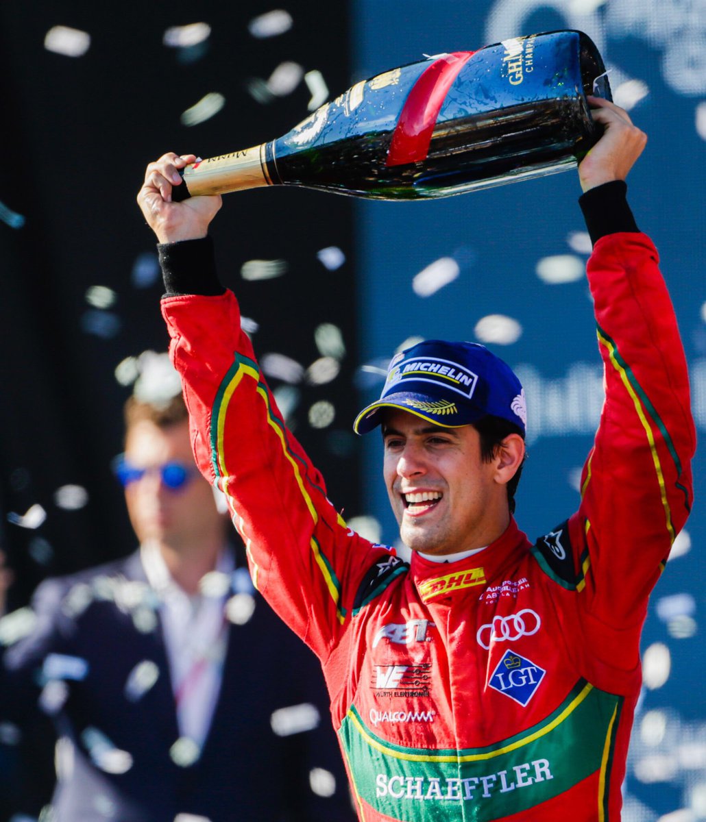 GHMUMM's tweet photo. Best of @FIAFormulaE Season 3 Podium Celebrations - 3rd on Season 1, 2nd on Season 2, World Champion ๐ on the last race of Season 3. Congratulations to @GHMUMM Ambassador @LucasdiGrassi for Winning the Drivers Championship #Mumm #IconOfVictory #DareWinCelebrate #LDG #FormulaE https://t.co/kIiKzh78a6