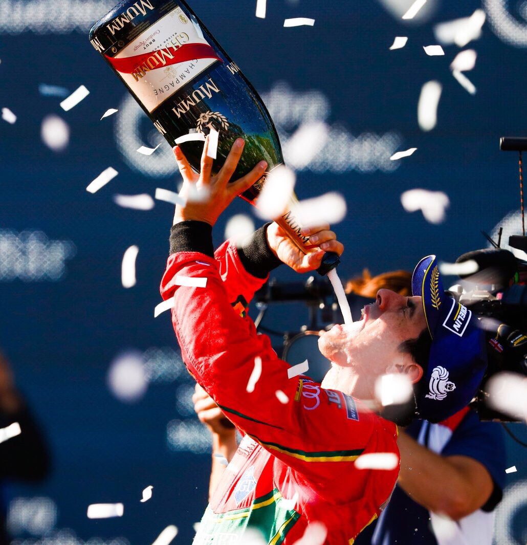 GHMUMM's tweet photo. Best of @FIAFormulaE Season 3 Podium Celebrations - 3rd on Season 1, 2nd on Season 2, World Champion ๐ on the last race of Season 3. Congratulations to @GHMUMM Ambassador @LucasdiGrassi for Winning the Drivers Championship #Mumm #IconOfVictory #DareWinCelebrate #LDG #FormulaE https://t.co/kIiKzh78a6