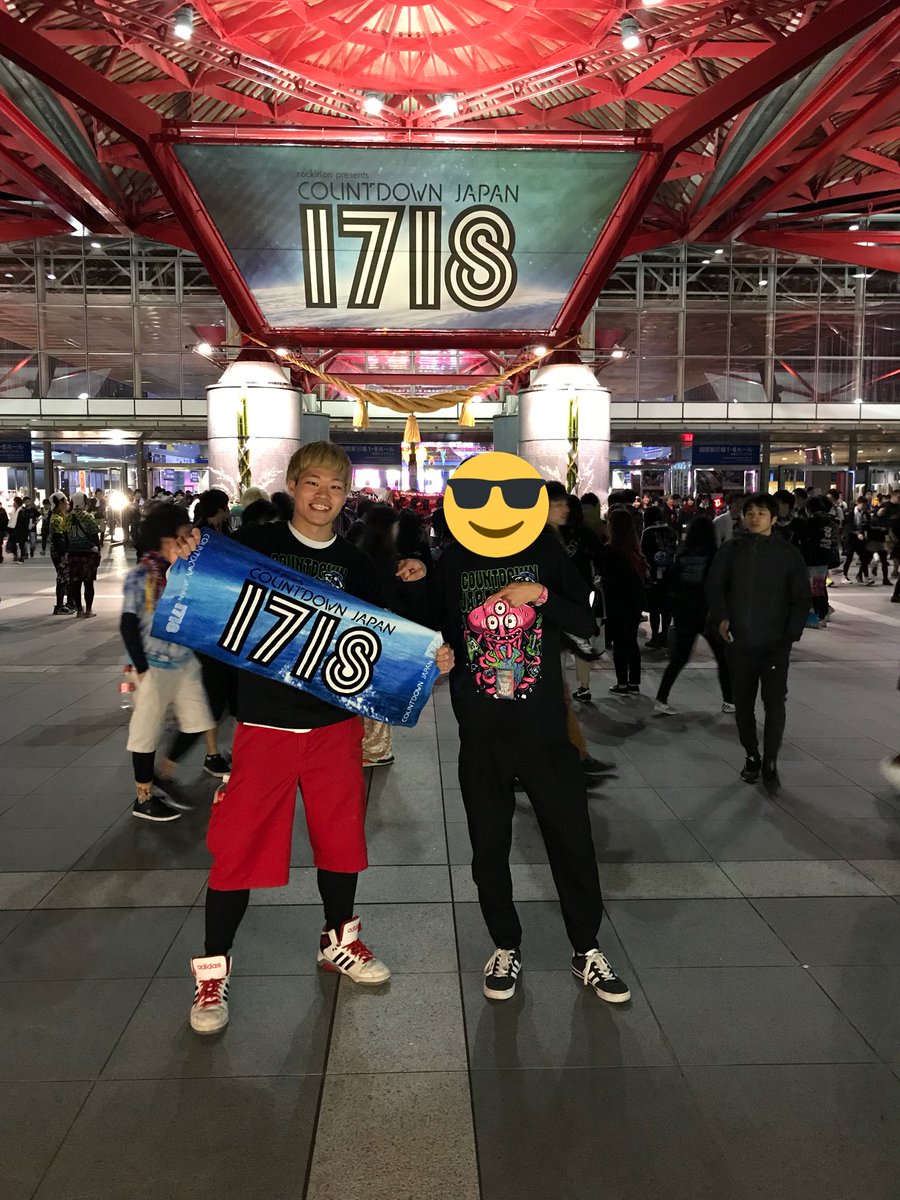 scaloooove's tweet photo. サイコーのライブ納めでしたっ！！ https://t.co/V1rvfJuPZJ