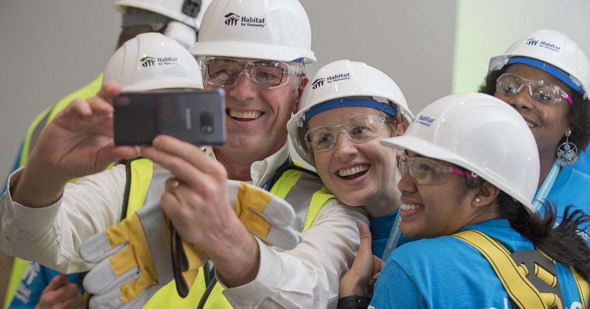 Habitat_org's tweet photo. #ICYMI: #HabitatforHumanity was named the “Best Nonprofit to Work for in 2017” by @Indeed. 🎉🏠💼 Details: https://t.co/KTMAevQ0tx https://t.co/y2nwdGkyRC