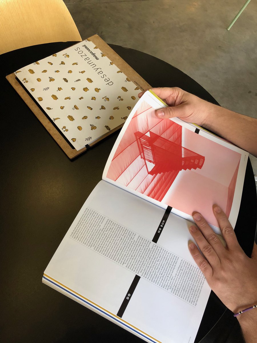 Hay dos grandes placeres en la vida; Disfrutar comiendo y leer mi revista favorita. ¡Tengo los dos! #ImpossibleMagazines