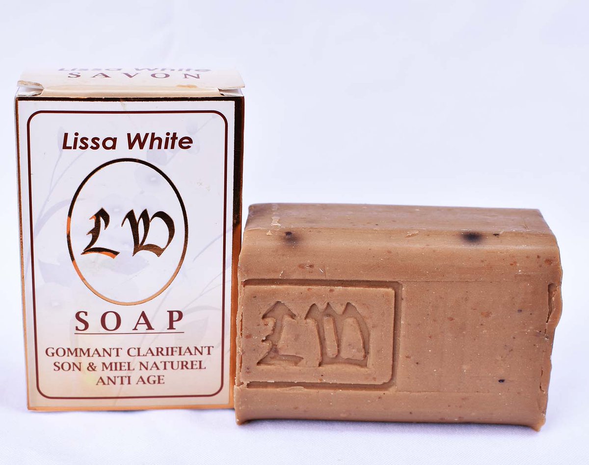 shoppinglist_cm's tweet photo. JOYEUSES FETES😎 
Soyez au top de la beauté avec la #Savon_gommant_clarifiant_LissaWhite; disponible à #1500FCFA chez #NotrePartenaire #FOSAK 
RDV sur https://t.co/aRXRuVEejC😎 
Merci de #twitter et de vous #abonner à #NotrePage https://t.co/AH5fIEGr35