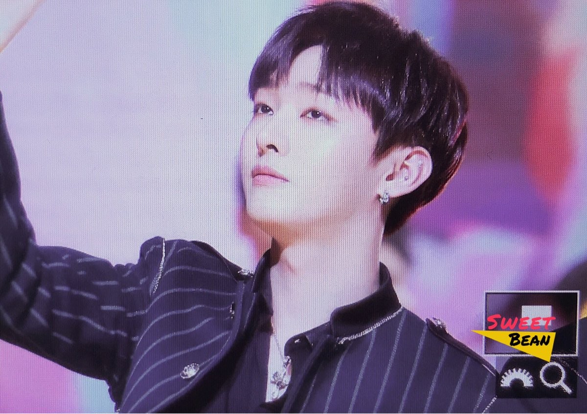 SweetBeanJS's tweet image. 171229 KBS가요대축제 
#워너원 #윤지성