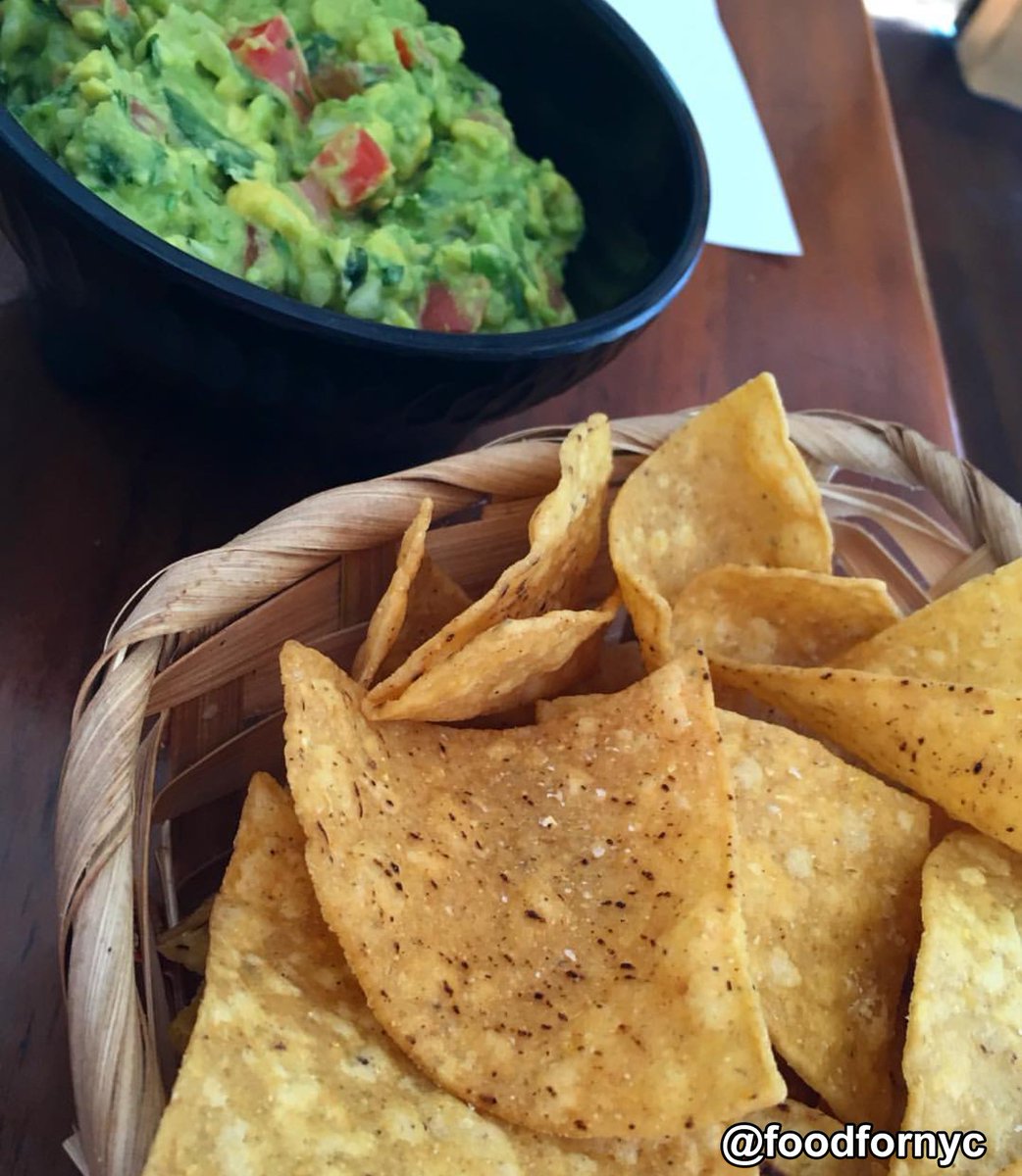#Guacamole enthusiasts love us for our unique guacamole flavors including mild/medium/spicy classic, Pineapple &amp; Pomegranate and Papaya &amp; Mint. #AGKitchen

We’re on the corner of Columbus Ave and W 73rd St. 
269 Columbus Ave. New York 
(212) 873-9400
agkitchen.com