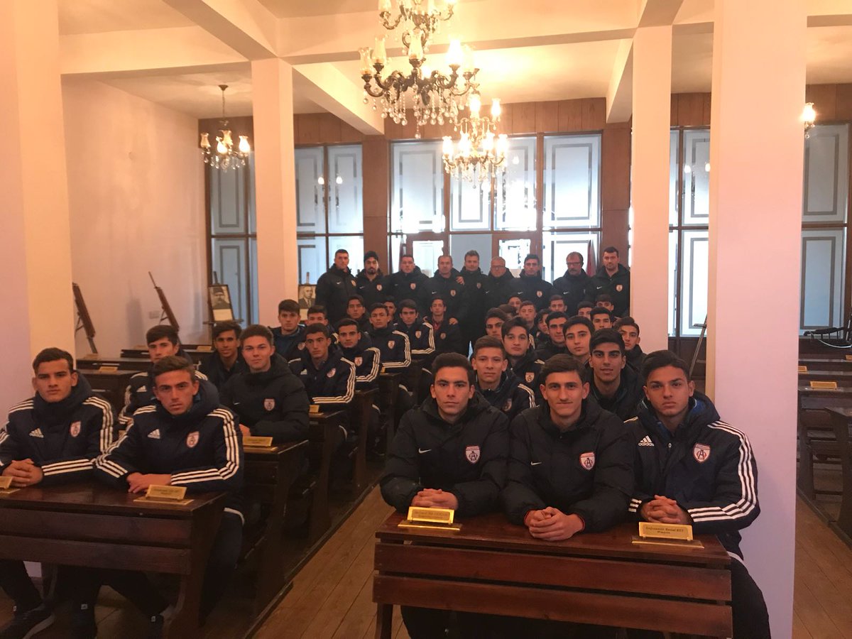 AltinorduFK's tweet photo. Futbol, bazen de maça gittiğin her kentteki Kurtuluş Savaşı izlerini takip etmektir. #Erzurum #MilliMücadele https://t.co/dKopTe5bjL