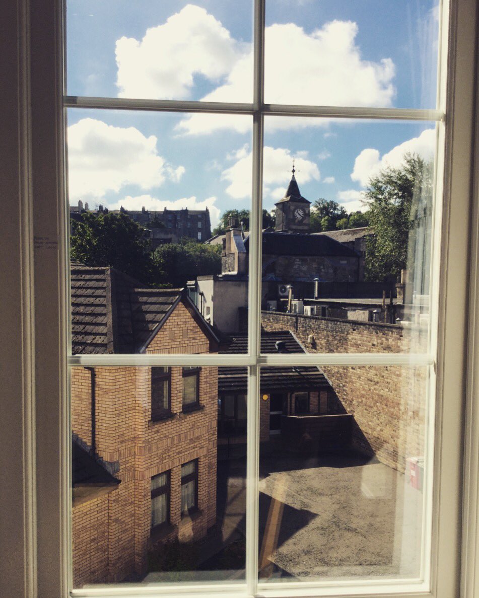 Melrose_Direct's tweet photo. No one quite knows how to party at #NewYears like the Scottish! Check out Pamela’s Apartment in Edinburgh and get booking up for next #Hogmanay https://t.co/eDQuebmzvl https://t.co/owgBt0LO1B