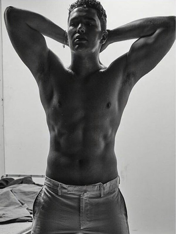idolator's tweet photo. .@AustinMahone and his abs had one of the best photoshoots of 2017: https://t.co/W4a8mOIJ3m https://t.co/IF7Ffixycj