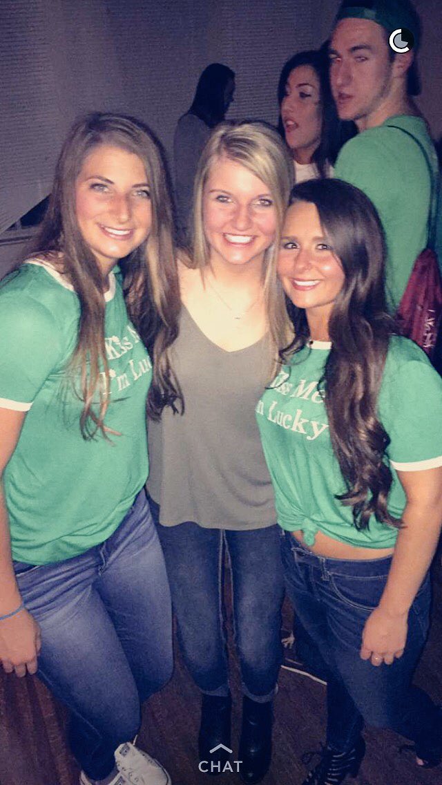 Britt_Workman's tweet photo. Happy Birthday Mo! Hope it's the best one yet! 😝🎉🍻 can't wait for your big day and to finally have another gal to hit the bars with! 😜 love you! 💕 @MorganKilburn https://t.co/BLGvzur7HZ