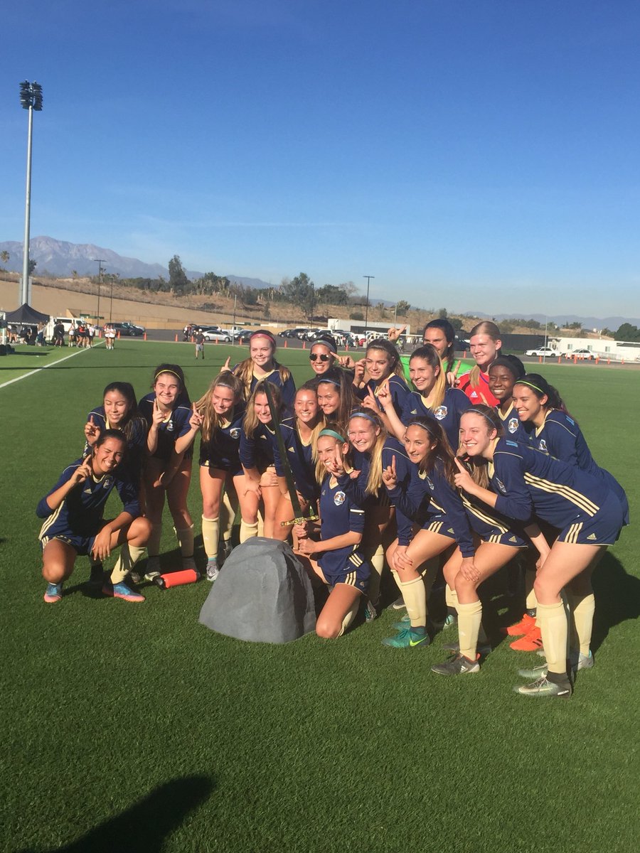 LOHS_Grizzlies's tweet photo. Big Shoutout to our Girls Varsity Soccer Team for their win today making them the 2017 Excalibur Tournament Champions!!!! Great job Grizzlies!! #clawsup 🐻🔥⚽️💪🏾☝🏾 https://t.co/Wf8ijamyLZ