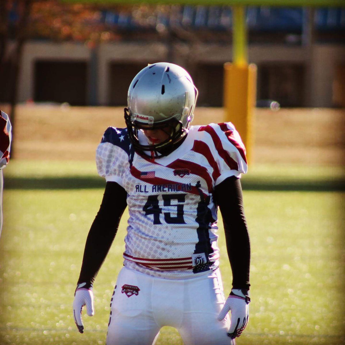 LimaBuckeyes's tweet photo. @limaseniorfb @griffin_andre still playing in late December.... this kid 5'8" 176lb OL @realnoahedwards 8th Grade All American.  Ready to start working on 2018 season. https://t.co/OeM9AHY4MV