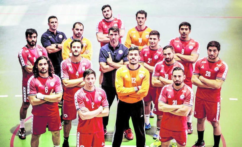 SELECCIONES | En enero 2018 la selección adulta masculina realizará concentración de entrenamiento en Europa 👏🏻🇨🇱 Este año tienen Odesur y Panamericano específico en Groenlandia. 
¡Vamos #balonmanochile !