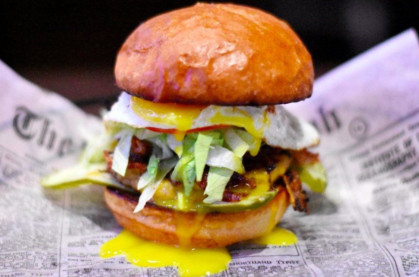 Palms's tweet photo. The socially acceptable way to eat a cheeseburger for breakfast is if it has an egg & bacon on it 🍔 #SocialTable https://t.co/CEQsmKq26Z
