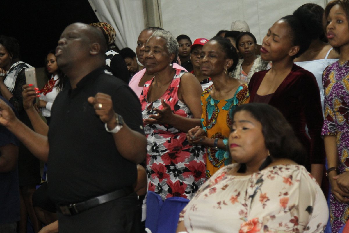 MaShezee's tweet photo. Bekumnandi in God's presence with His servant @benjamindube Glory to God!
"@ApostleAMaji: #PropheticPraiseInto2018 https://t.co/OlqtXOXEeA"
