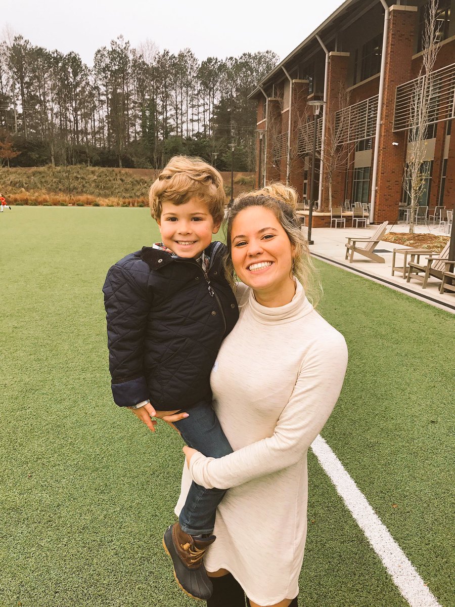 MrsCarlyGrayson's tweet photo. #VineyardVines here is your next child model, Anderson Brooks! How do we get him a job? https://t.co/Dmt8Nf2sJc