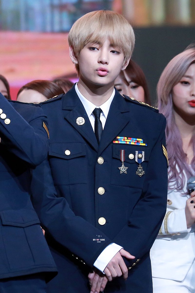 btsxpics's tweet photo. https://t.co/He9nYYQjaQ