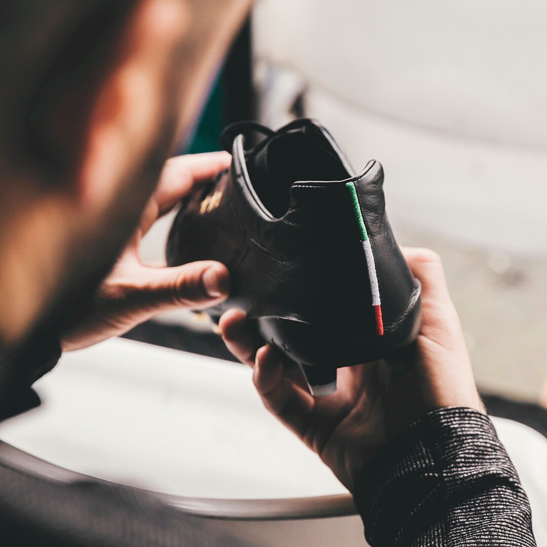 “Quality is remembered long after the price is forgotten.” - Aldo Gucci, 1938. 🇮🇹

PdO Superleggera. Handcrafted football boots, made with the finest Italian leather.

An investment for those that won’t compromise on quality.
                ⭐️⭐️⭐️