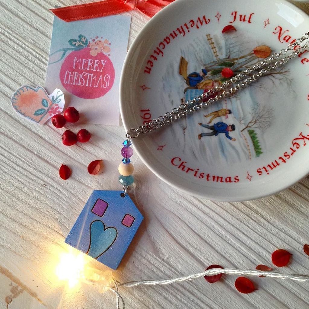 DaffodilBijoux's tweet image. La magia di un momento soli davanti al fuoco, con il calore nel cuore🏠
The magic of a moment spent together beside the fireplace, with warm hearts 💖
#makelightfestive #merryandbright #winterstories #persuepretty #flashesofdelight #colorcolourlovers #… ift.tt/2lkQGYY