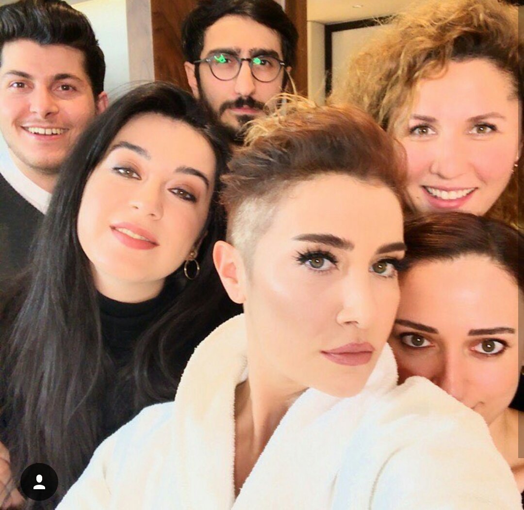 Bu saçın hali ne Sıla'm yaa bunu kendine neden yapıyosun :((((