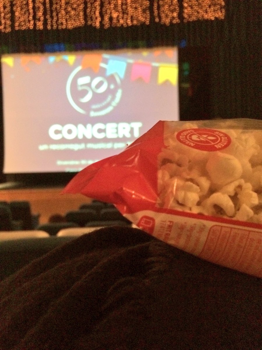JoventutsUnides's tweet photo. Ja tenim les crispetes a punt per veure el vídeo del concert del 50è aniversari que vam fer l’any passat. Reviurem les il·lusions i els moments que tota l’entitat vam compartir. Tres, dos, un... comencem! 🎥 https://t.co/au5guW7Z1Z