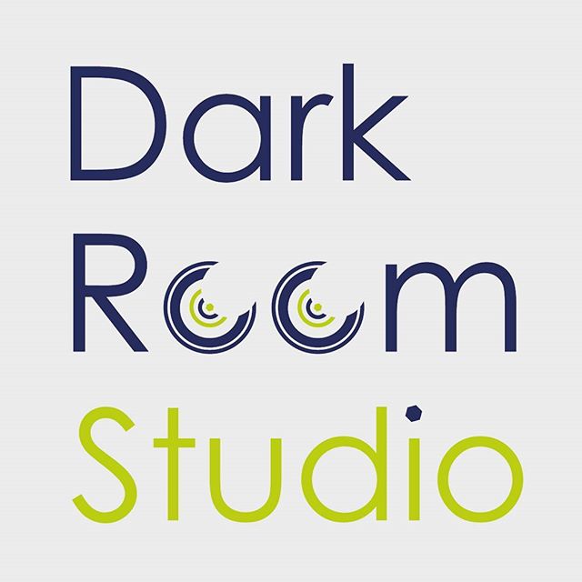 dgMarmota's tweet photo. Photography Studio #dailylogochallenge #dailylogochallengeday25 #photo #photography #studio #darkroom #logo https://t.co/SpQhnUBGqd