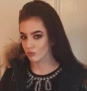 doglab's tweet photo. It takes 3.2 sec to RT and help find missing Lois Elliott 14 year old missing from Buxton #Liverpool  last seen December 20, 2017 in Halewood call 116 000 https://t.co/8JYsYHsjdh