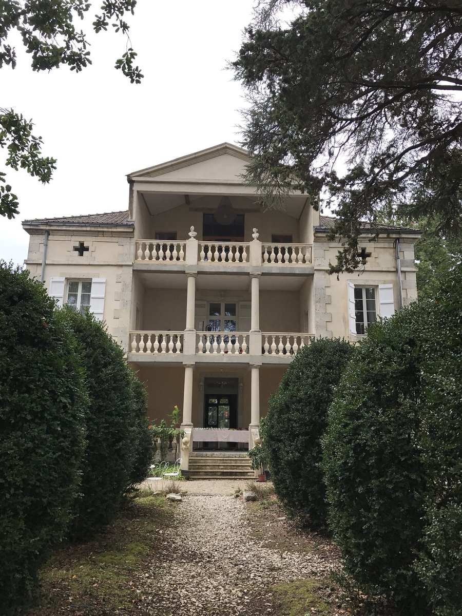 CharmeCaractere's tweet photo. Manoir Saint-Jean | 🇫🇷 https://t.co/IRvdzY5eFJ #PrivateHotels #HotelsCharme #HCC https://t.co/q13fiX3fI4