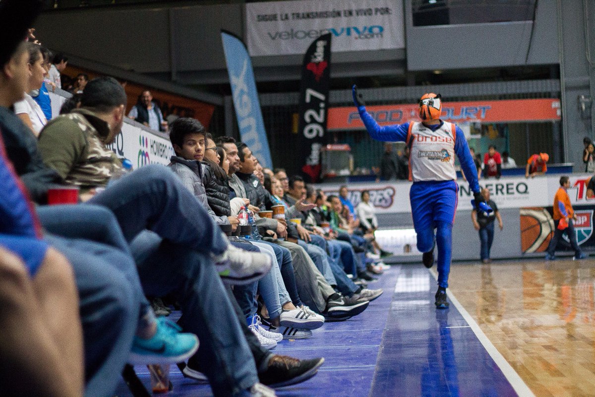 TorchoRules's tweet photo. ¡Hoy es #GameDay! Vamos por esa victoria en el Auditorio Arteaga @LibertadoresQro.
#SomosLibertadores #TorchoPower https://t.co/4jdMhles6Z