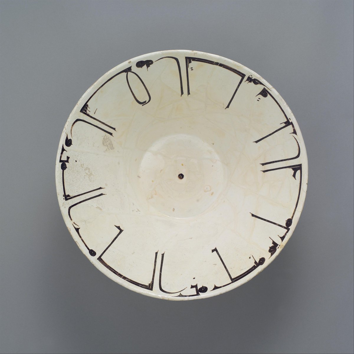 daily_met's tweet photo. Bowl
10th century
Islamic Art https://t.co/17uYFw5YMK