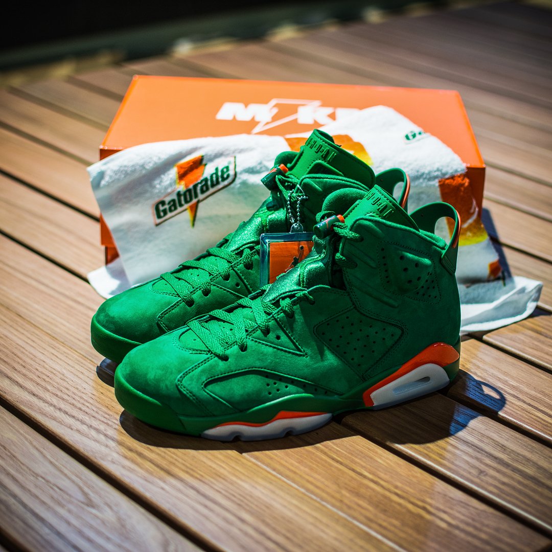crepsource's tweet photo. Why are these Jordan 6 £190 😫🤔 

Out tomorrow, 30 Dec

https://t.co/6eL4RZ585w https://t.co/FoPYMAEgZ3