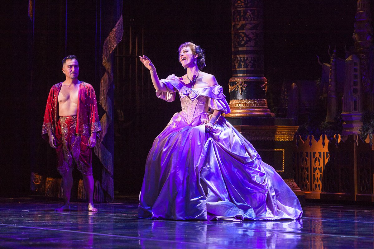 One of #RodgersandHammerstein finest works #TheKingandI at #WinspearOperaHouse Get tickets goo.gl/GHMfZH 

#DallasLifestyle #DallasLife #365DaysofDallas #ExperienceDallas #NoPlaceLikeDallas @liftetimendallas