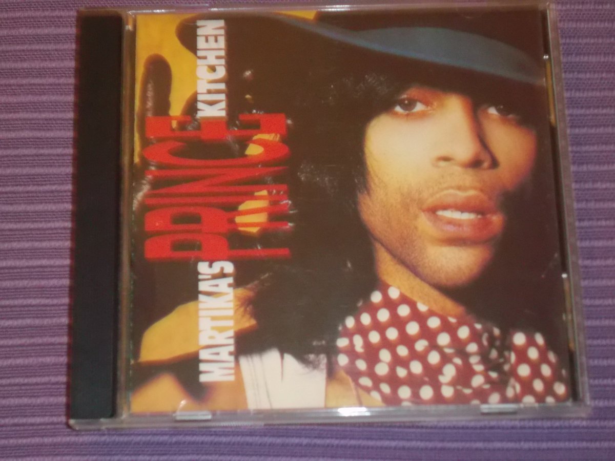 strollin319's tweet photo. O(+> Old Friends 4 Sale <+)O                       
#OldFriends4Sale #PrinceRogersNelson #Prince #Prn #PrinceAndTheRevolution #PrinceAndTheNewPowerGeneration #PrinceCollectors #PrinceMartikasKitchenCd #Prince4ever #PrinceArmy #PaisleyPark #PurpleReign #Minneapolis #Mpls #Npg https://t.co/3XHDzxLRb1