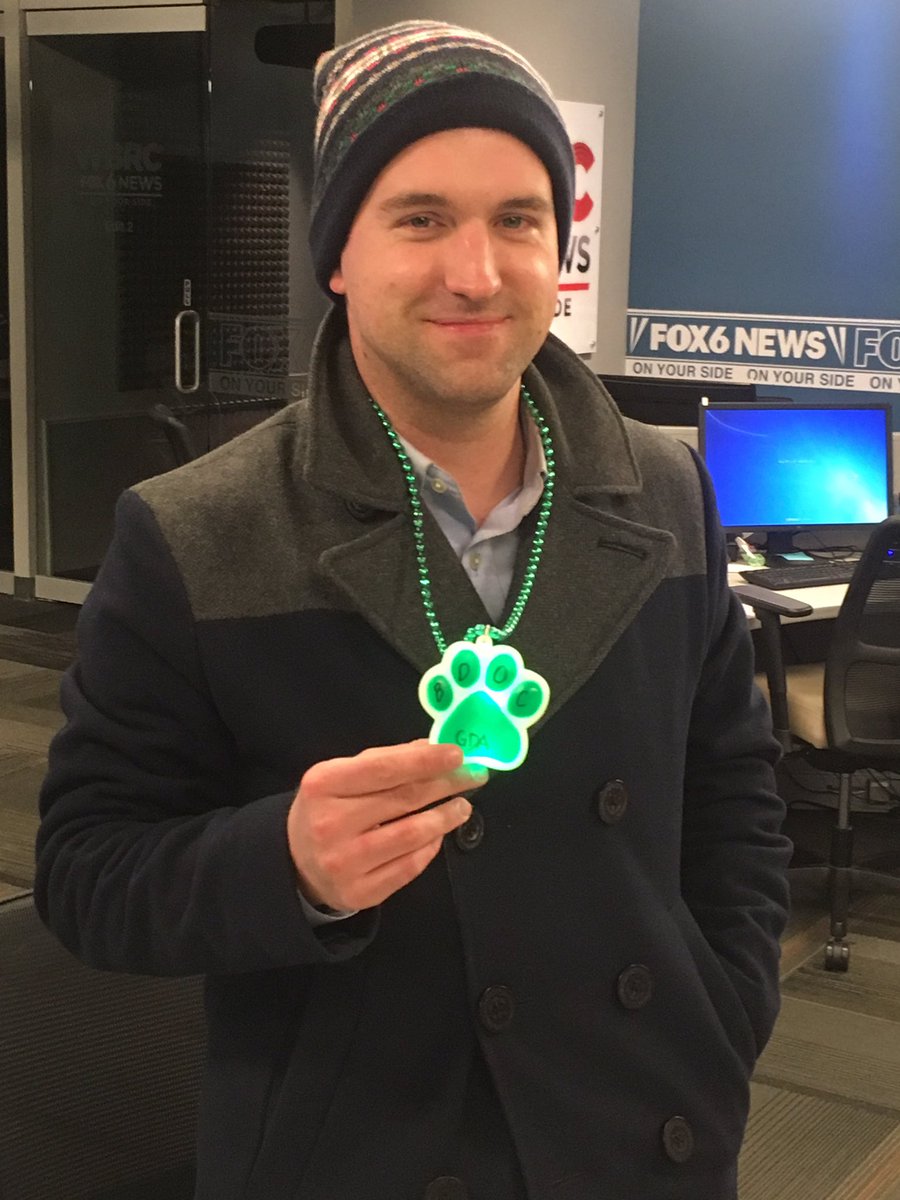 xixijiawang's tweet photo. @joshg_TV gets the @WBRCgoodday #BigDogOnCampusChain #NOTTheU Thanks 4 Your Help Last night @lauchlan_s https://t.co/PGk2lpze1M