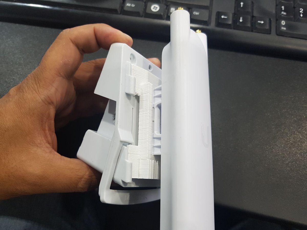 𝗩í𝗰𝘁𝗼𝗿 𝗗𝗲 𝗟𝗮 𝗡𝘂𝗲𝘇 - 🇪🇸🇮🇨 (@overdrv) on Twitter photo Prueba de impresión del adaptador #UniFi Mesh de @ubnt <a href="/ubnt_latam/">Ubiquiti LatAm</a> a antena Rocket sectorial. Sólo necesito limar 2 detalles y publico el archivo .STL Prueba de impresión del adaptador #UniFi Mesh de @ubnt <a href="/ubnt_latam/">Ubiquiti LatAm</a> a antena Rocket sectorial. Sólo necesito limar 2 detalles y publico el archivo .STL