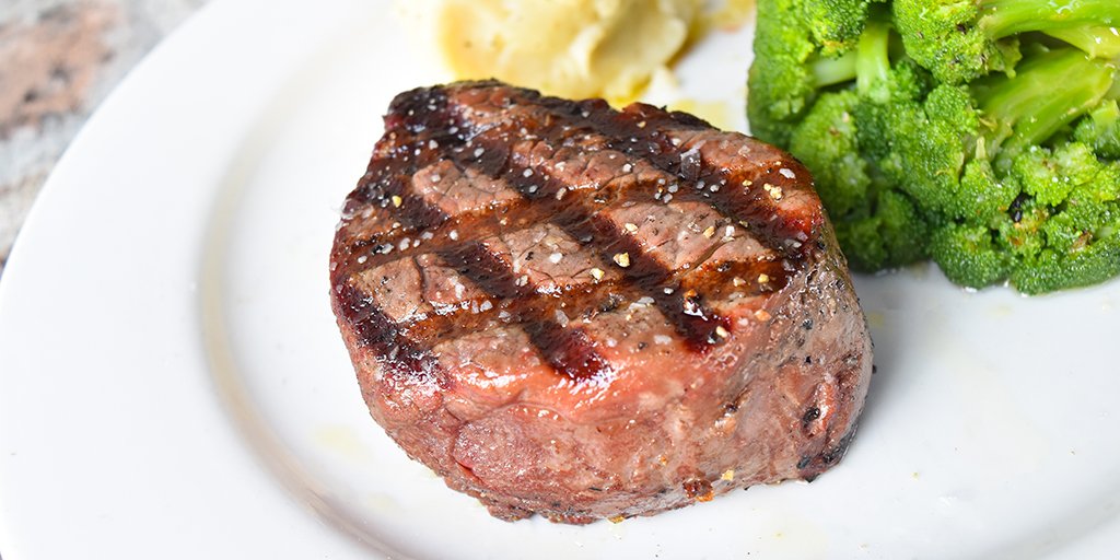 theblvdbistro's tweet photo. New Year's resolutions don't start until Tuesday.. Right? Ring in 2018 with our 8oz #filet - we're open #NewYearsEve &amp; Day! 🍾 #metairie #nola https://t.co/hdItyzmAWt