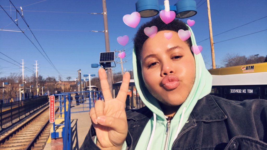 TIETHEBADDEST's tweet photo. 💖💚 #grink https://t.co/yI7K799vkM