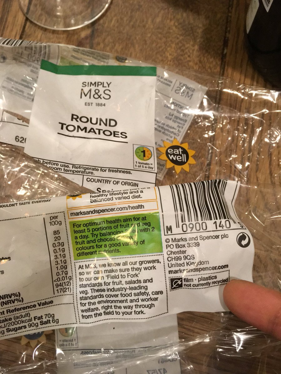 ethichic's tweet photo. Round Tomatoes packaging @marksandspencer ‘not currently recycled’ #bebetter and help us care for our planet with #betterdesign #cradeltocradel https://t.co/frL4QLuCva