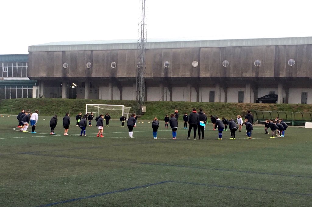 VeroBoquete's tweet photo. Se terminó el VII Campus @escola_VBoquete y ya tenemos ganas de más!! Os esperamos en el próximo, lo iremos preparando con la misma ilusión de siempre 😊⚽️ 3/3 https://t.co/AV6c2XvI4v