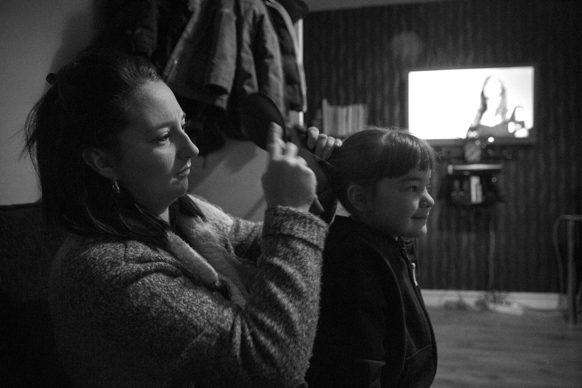 PJSianReekieUSW's tweet photo. Life of a young single parent; an ongoing series

#single #family #parent #mother #child #children #blackandwhite #portrait #sofa #monochrome #photojstudent #photojournalism #documentary #usw https://t.co/YvV7Ecxky7