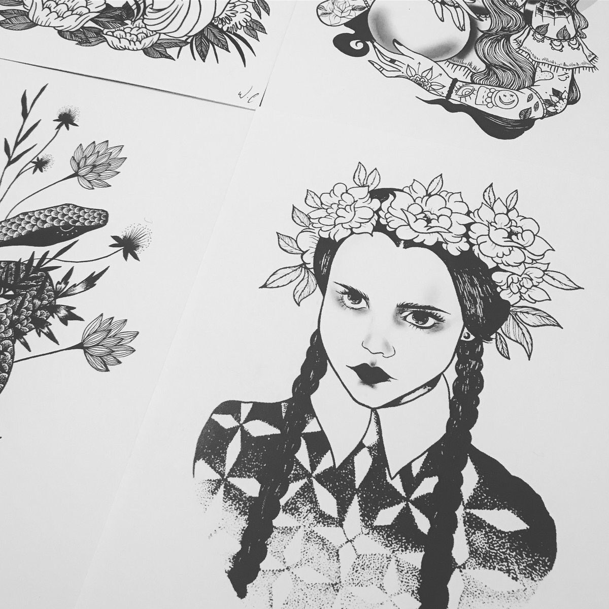 We have 40% off until the 04/01/18 ✨✨ use the code: big40 witchcraftsco.com 🖤🖤🖤