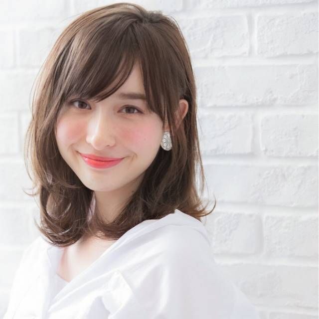 ありね子 美容メディアarine No Twitter 伸ばしかけ前髪 はどうするのが正解 短かった前髪をロングにイメチェンしたい でも 伸ばしかけ前髪の中途半端な長さに 我慢できなくなってしまうことってありますよね 簡単アレンジで可愛く盛っちゃおう T Co