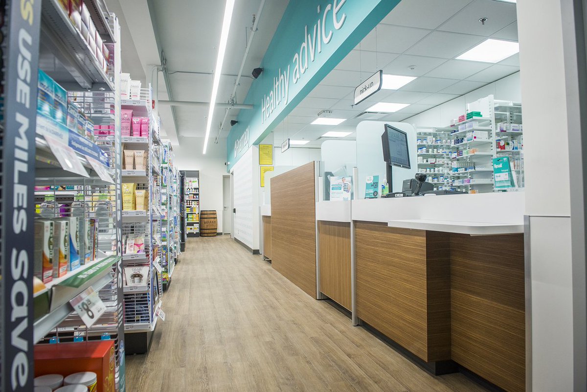 blogTO's tweet photo. Prescription drugs are about to be free for people under 25 in #Ontario https://t.co/PliIxQfUfm https://t.co/qCcPBdvsik