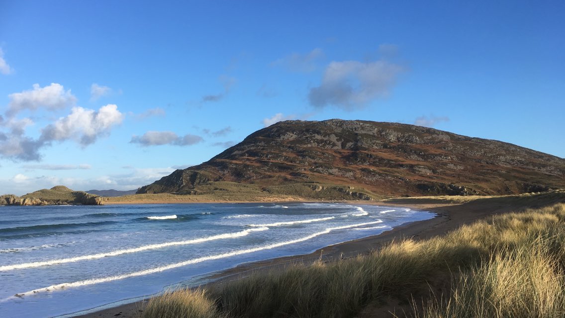 EpiJackie's tweet photo. Beautiful December sunshine at #Tullagh bay #Clonmany #Inishowen #HappyPlace https://t.co/PyzrvMzuv1