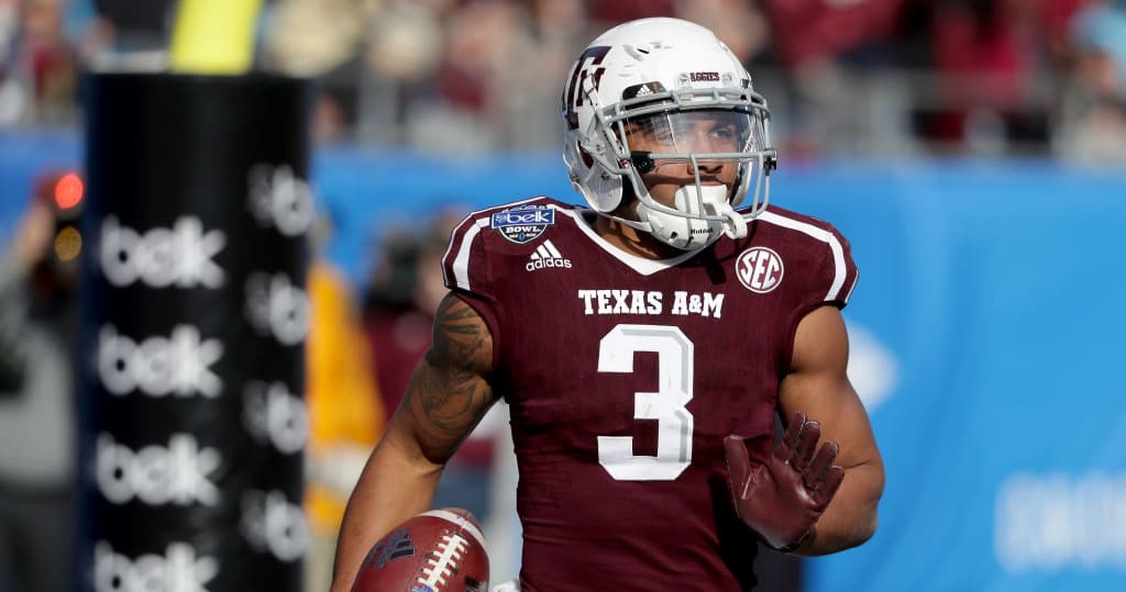 SECCountryTAMU's tweet photo. On a day where he didn’t have to play, Christian Kirk gave everything he had for Texas A&amp;M  #GigEm https://t.co/AXaBCijm6n https://t.co/hmFK7hXDps