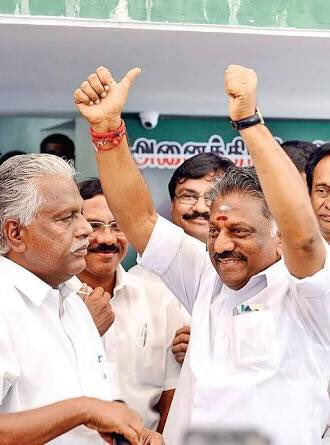 poovaiAbishek's tweet photo. “தர்மயுத்தை கலாய்க்கும் சில நாய்களின் கவனத்திற்காக”
தர்மயுத்ததின் மூன்று கோரிக்கைகள்
1.அம்மாவின் மரணத்திற்க்கு நீதி விசாரனை
2.சசி and co should be expelled from the party
3.வேதா நிலையம் - அரசுடைமை ஆக்கப்பட வேண்டும்.
மூன்றுமே வெற்றி https://t.co/U0mAWDa4yZ