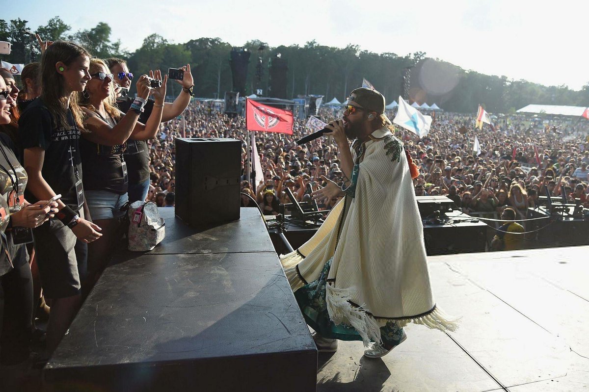 deb_brides70's tweet photo. Being side of stage at #Firefly2017 with the best band ever @30SECONDSTOMARS was one of the highlights of my year! #BestOfFirefly πΆπ https://t.co/qKBLuCyoVx