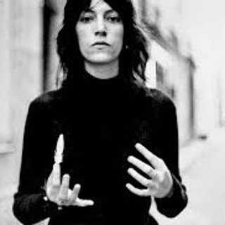 Elenaturcina73's tweet photo. Happy birthday poetess and priestess of rock @PattiSmith_. Do you find any resemblance to someone we know? @paolaturci perhaps?our poetess and priestess of rock of the heart ...and the people  like you and @paolaturci have the power ❤❤❤💪💪🖖✌ https://t.co/myl1ou2qYk