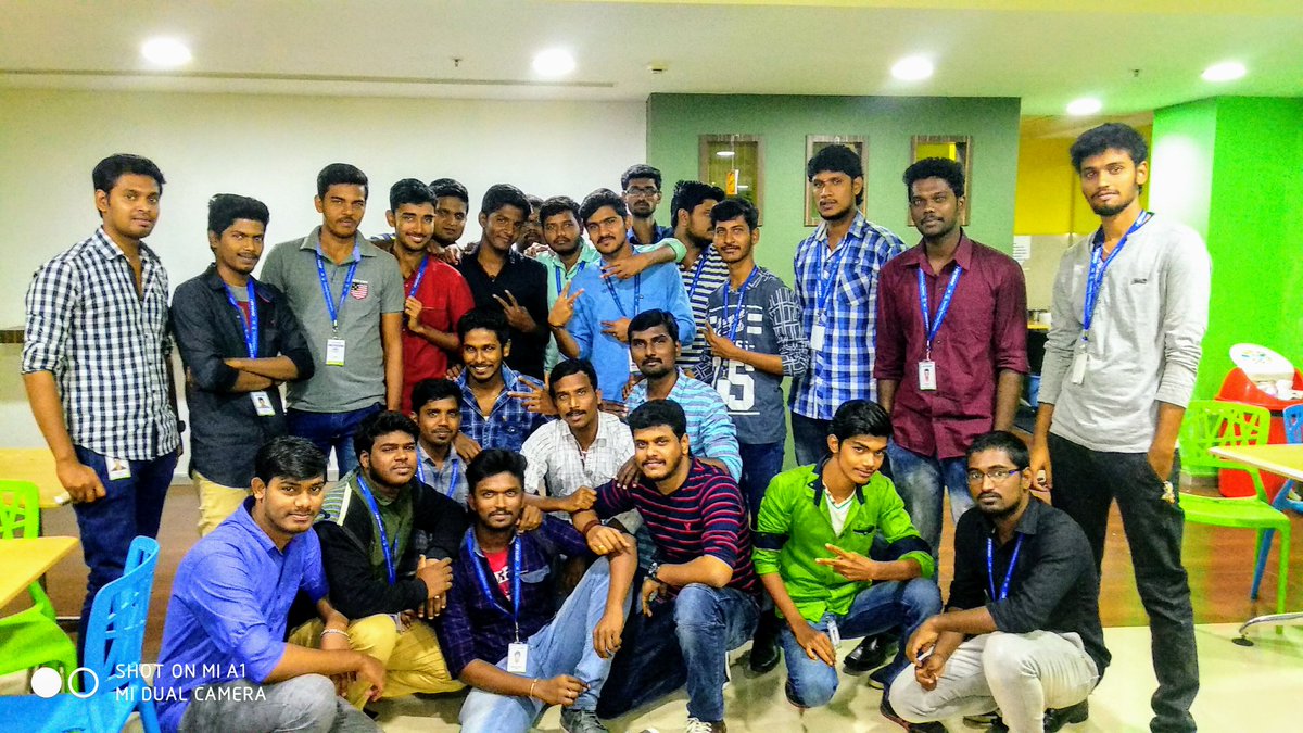 sridharviswaa's tweet photo. #fun filled #NewYear2018  celebration...#Madurai  #Neeyamo  #Knight's shift😎 https://t.co/gl1evPKz9Y