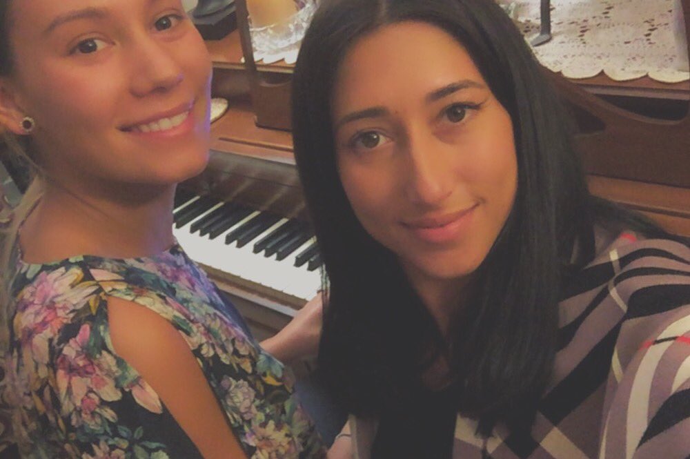 HighDiamondReal's tweet photo. Just wrapped up another late night musical session channeling our creative energies🙏🏻🎹

@billboard @KeshaRose @taylorswift13 @Adele @PopNewsMediaInc @PopTV 
#HighDiamond #HDFridayNight https://t.co/xlllNUZBT6
