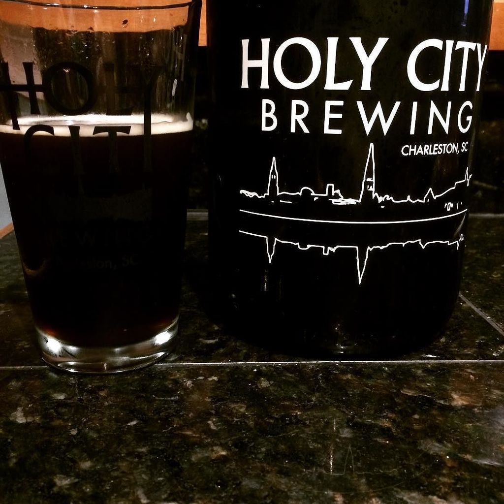 BillChitty's tweet photo. Holy City Pecan Dream one of my favorites! And a clean glass @dalesb72 #holycitybrewing #pecandream #chsbeer #lowcountrybeerHoly City Pecan Dream one of my favorites! And a clean glass @dalesb72 #holycitybrewing #pecandream #chsbeer #lowcountrybeer https://t.co/NEX55Rqg12